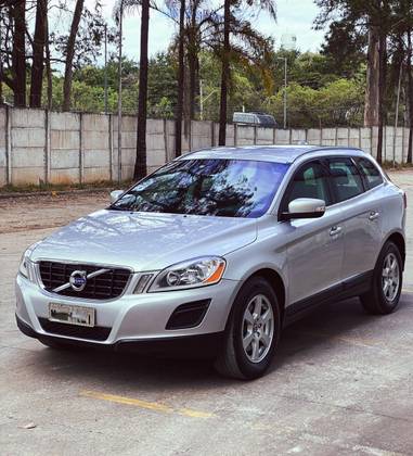 VOLVO XC60 2.0 T5 DYNAMIC FWD TURBO GASOLINA 4P AUTOMÁTICO VOLVO XC60 2.0 T5 DYNAMIC FWD TURBO GASOLINA 4P AUTOMÁTICO
